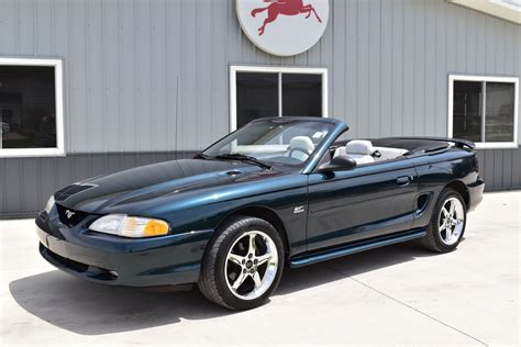 1994 Ford Mustang | American Muscle CarZ