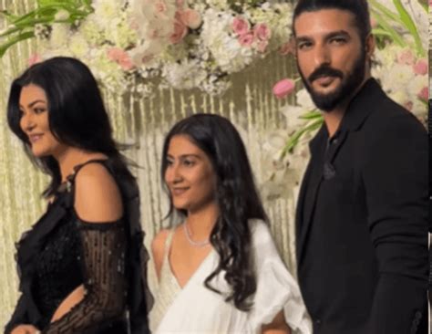 Did Sushmita Sen insult Rohman Shawl at Ira – Nupur's wedding reception? Netizens think so ...