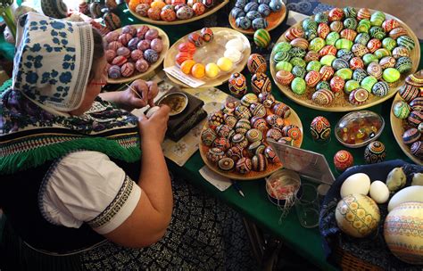 Colorful Easter eggs in Germany - Photo 1 - Pictures - CBS News