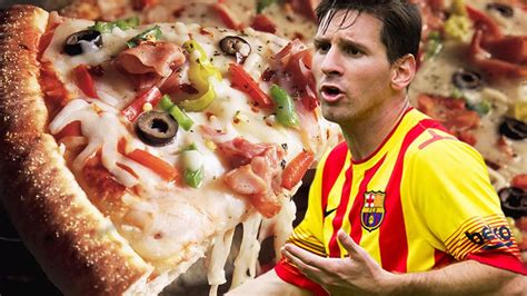 Lionel Messi tucks into a PIZZA after Barcelona's midweek draw with ...