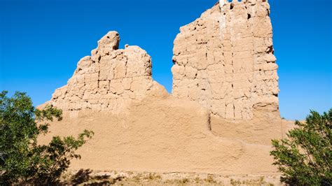 Your Guide to the Casa Grande Ruins National Monument - Getaway Couple