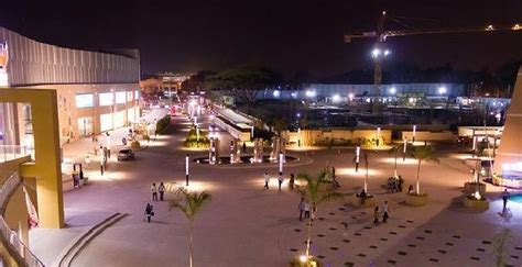 Top 10 Shopping Malls in Bangalore for an Amazing Shopping Experience ...