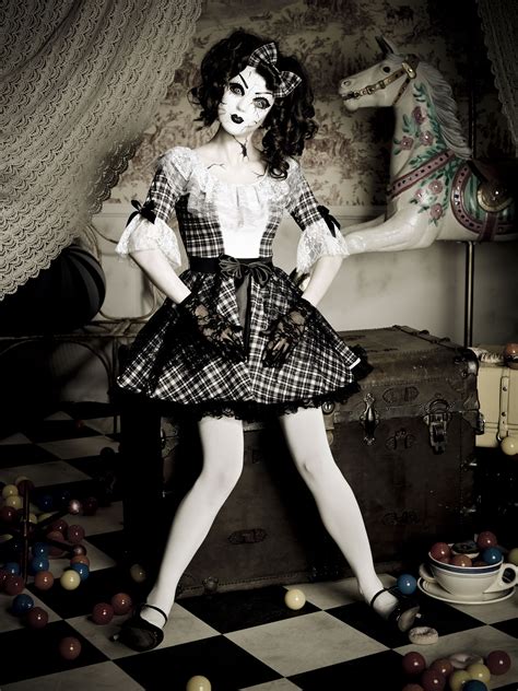 She's a real DOLL! | Doll halloween costume, Creepy doll costume, Creepy halloween costumes