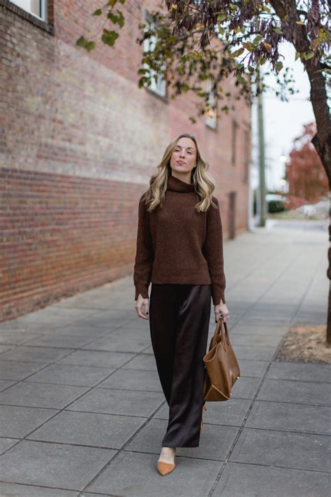 How to Wear Chocolate Brown in Fall | Fall Color Trend – Natalie Yerger