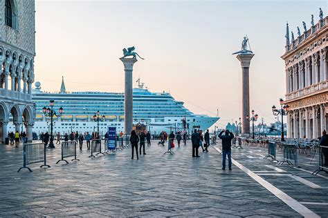 Italian Government Announces Ban on Large Cruise Ships in Venice Historic Center | ITALY Magazine