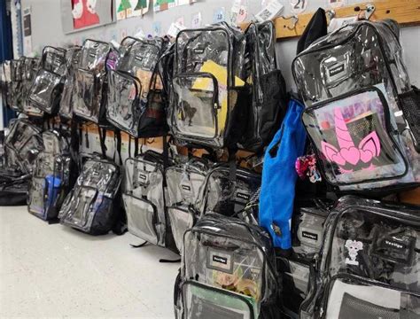 Duncanville ISD requiring all students to now use clear backpacks