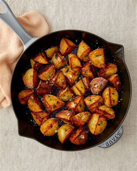 The Easiest Way to Get Crispy Potatoes? Pan-Fry Them. | Recipe | Fried potatoes, Potatoes ...