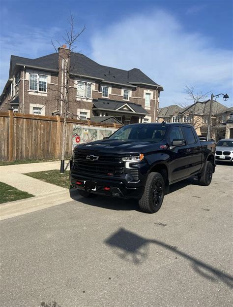 Upgraded my 2019 trail boss LT to a 2023 trail boss LT : r/Silverado