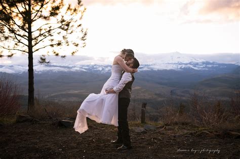 oregon-elopement-photographer-fire-lookout-wedding-sisters-oregon 1 | Shannon Hager Photography ...