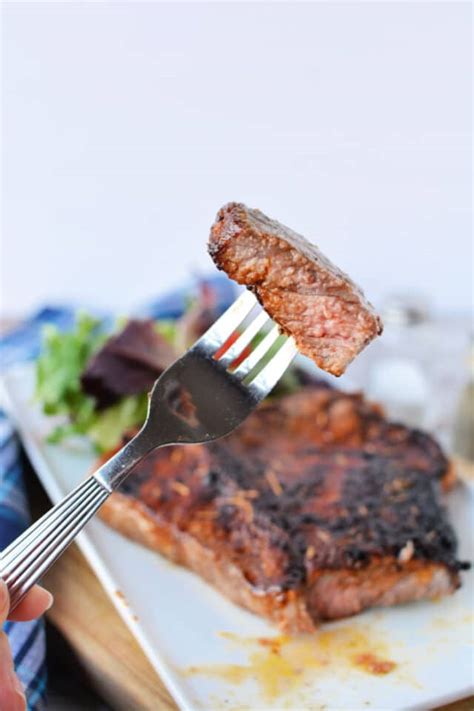 How to Cook T Bone Steak in Oven - Broiled T-Bone Steak Recipe