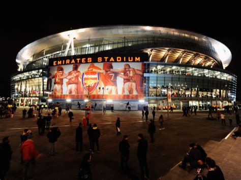 Emirates Stadium Wallpapers - View At Emirates Stadium Night ...