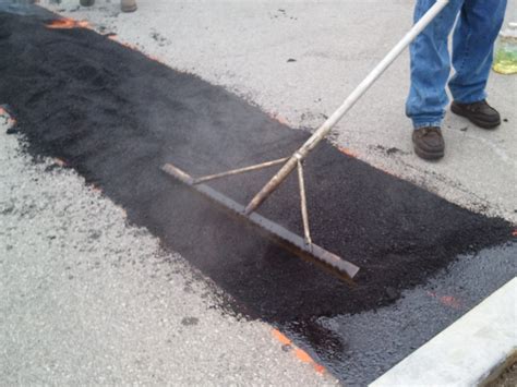 Asphalt Speed Bump, Berm, & Hump Construction & Repair - California