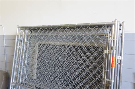 Qty 6 Chain Link Fence Panels Unassembled (Has Gate) - Oahu Auctions