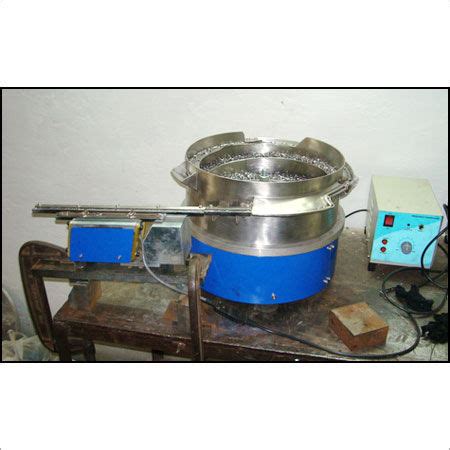 Vibratory Bowl Feeder at Best Price in Pune, Maharashtra | UNIVERSAL FEEDING SYSTEM