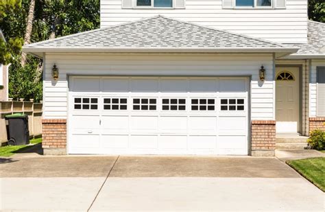 6 Considerations Before Buying a New Garage Door - GD4Y