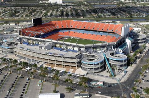 Dolphins' Stadium WiFi Upgrade Means You Can Finally Text, Instagram Live From Sun Life ...