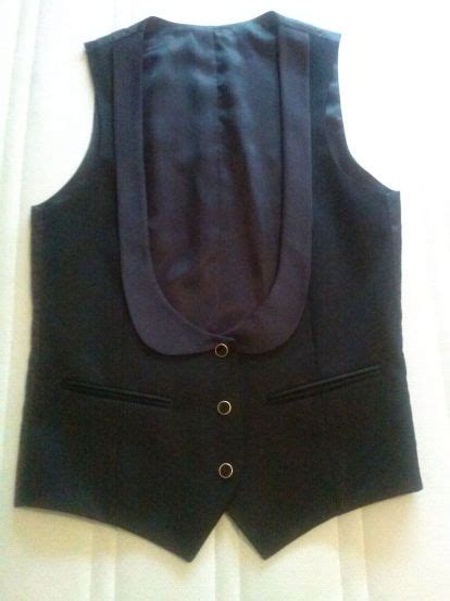 Difference Between Waistcoat and Vest | Compare the Difference Between ...