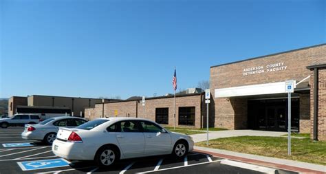 Sheriff's Office checking temperatures at jail, cleaning cells, patrol cars - Oak Ridge Today