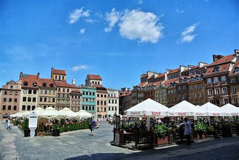 Top 10 Fascinating Facts about Warsaw Old Town - Discover Walks Blog