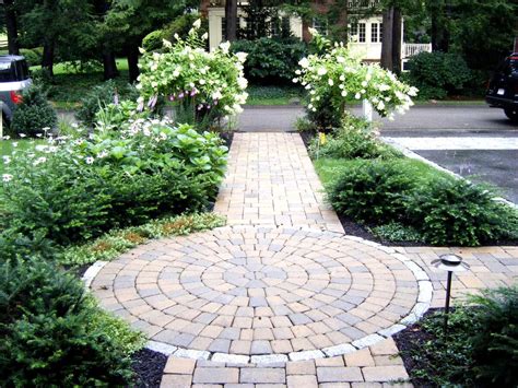 Front Yard Walkway Ideas: 15 Ways To Enhance Your Home | Storables