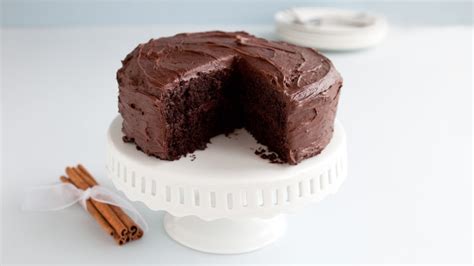 Chocolate Fudge Icing | Epicure.com