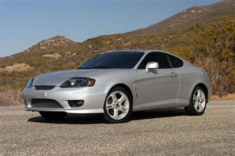 2005 Hyundai Tiburon Pictures, History, Value, Research, News ...