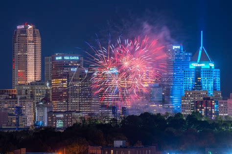 Pittsburgh Skyline Photography - Fireworks and the Pittsburgh Skyline ...