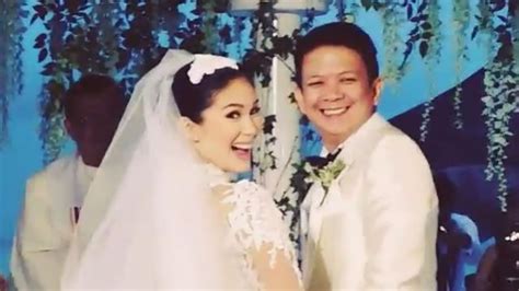 IN PHOTOS: Heart Evangelista marries Chiz Escudero in romantic Balesin ...