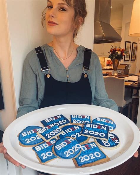 Taylor Swift Endorsed Joe Biden And Kamala Harris With Cookies