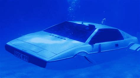 Elon Musk: Tesla Has Designed A James Bond-Style Submarine Car