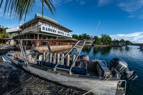 Scuba Diving With Raiders Hotel & Dive Solomon Islands | Tourism Solomons