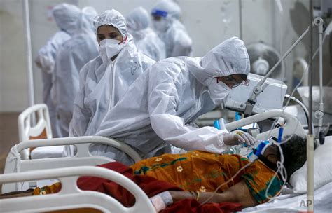 Jumbo Mumbai COVID-19 hospital treats thousands — AP Photos