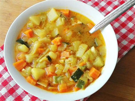 sopa casera de verduras | Sopa de verduras, Sopa de verduras receta ...