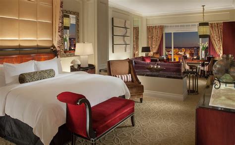 Bedroom suite at The Palazzo Hotel, Las Vegas | Palazzo hotel las vegas, Vegas suites, Las vegas ...