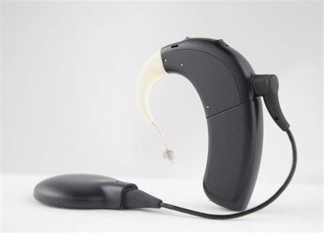 Advanced Bionics Naída CI M90 Review | cochlear implant HELP