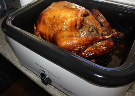 Turkey in a Roaster Oven | RealCajunRecipes.com: la m de maw maw