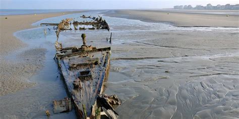 Shipwrecks on the beaches | Dunkerque Tourisme