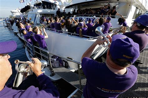 8 things to know before attending a UW football game | HeraldNet.com