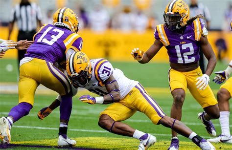 LSU Football: Tigers receive respectable ranking in PFF top 130