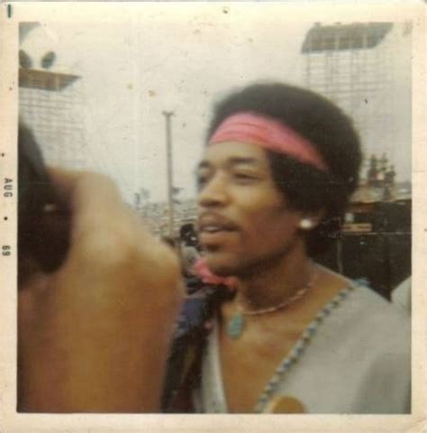 Rare and Candid Backstage Snaps of Jimi Hendrix at the Woodstock Music ...