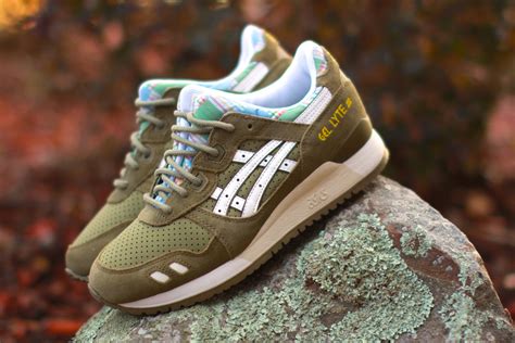 ASICS WMNS Gel Lyte III “ Dark Olive” | SBD