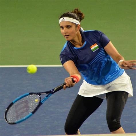 Sania Mirza becomes 1st Indian to win Fed Cup Heart Award, donates ...