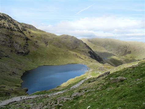 Old Man of Coniston Walk: Circular 4-Peak Route - ZoeGoesPlaces.com