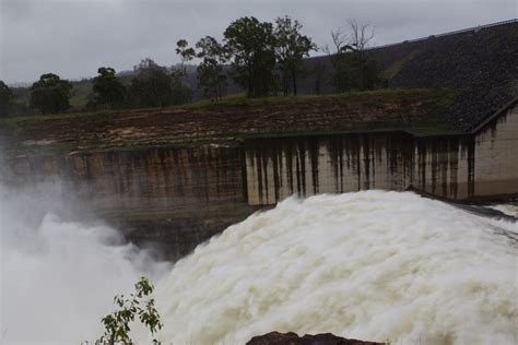 2010-12-26 12-03-07 PM - IMG_0851 Wivenhoe Dam Spillway | Flickr