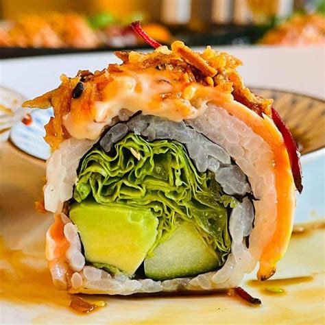 What is an Alaska Roll and How to Make it? - Oak Rowan Foodie