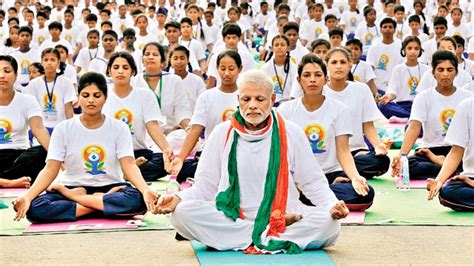 51 yoga teachers to work out with Narendra Modi