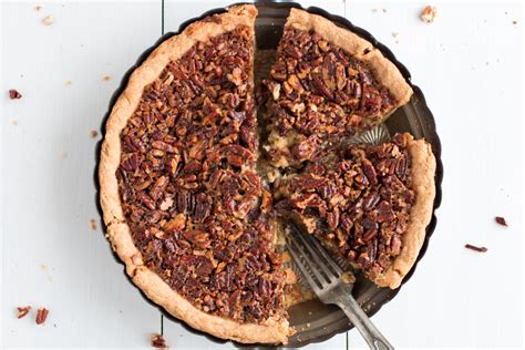 Pecan Cream Cheese Pie - Bunny's Warm Oven