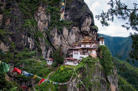 Runaway Photo: Paro Taktsang - The Tiger's Nest Monastery in Bhutan