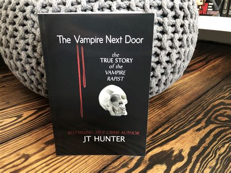 [Book Review] The Vampire Next Door by JT Hunter - Erica Robyn Reads