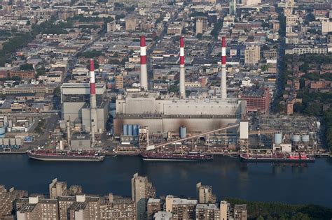 ‘Asthma Alley’ in Queens is moving toward a renewable energy future | Crain's New York Business